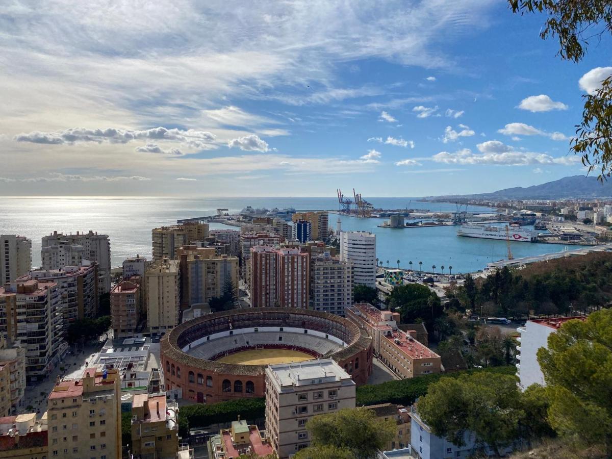 Exclusivo Apartamento Cerca De La Playa Malaga Luaran gambar