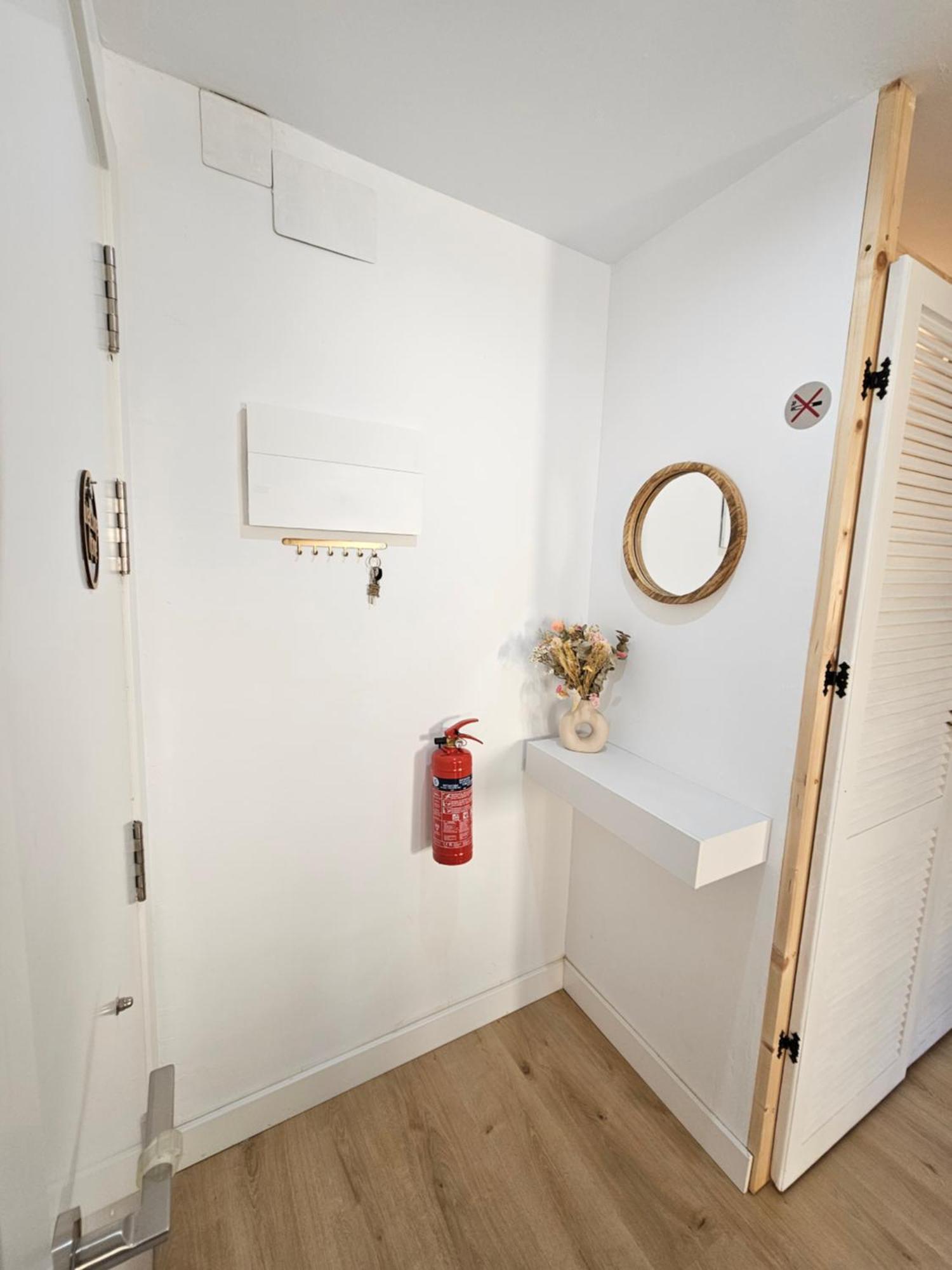 Exclusivo Apartamento Cerca De La Playa Malaga Luaran gambar